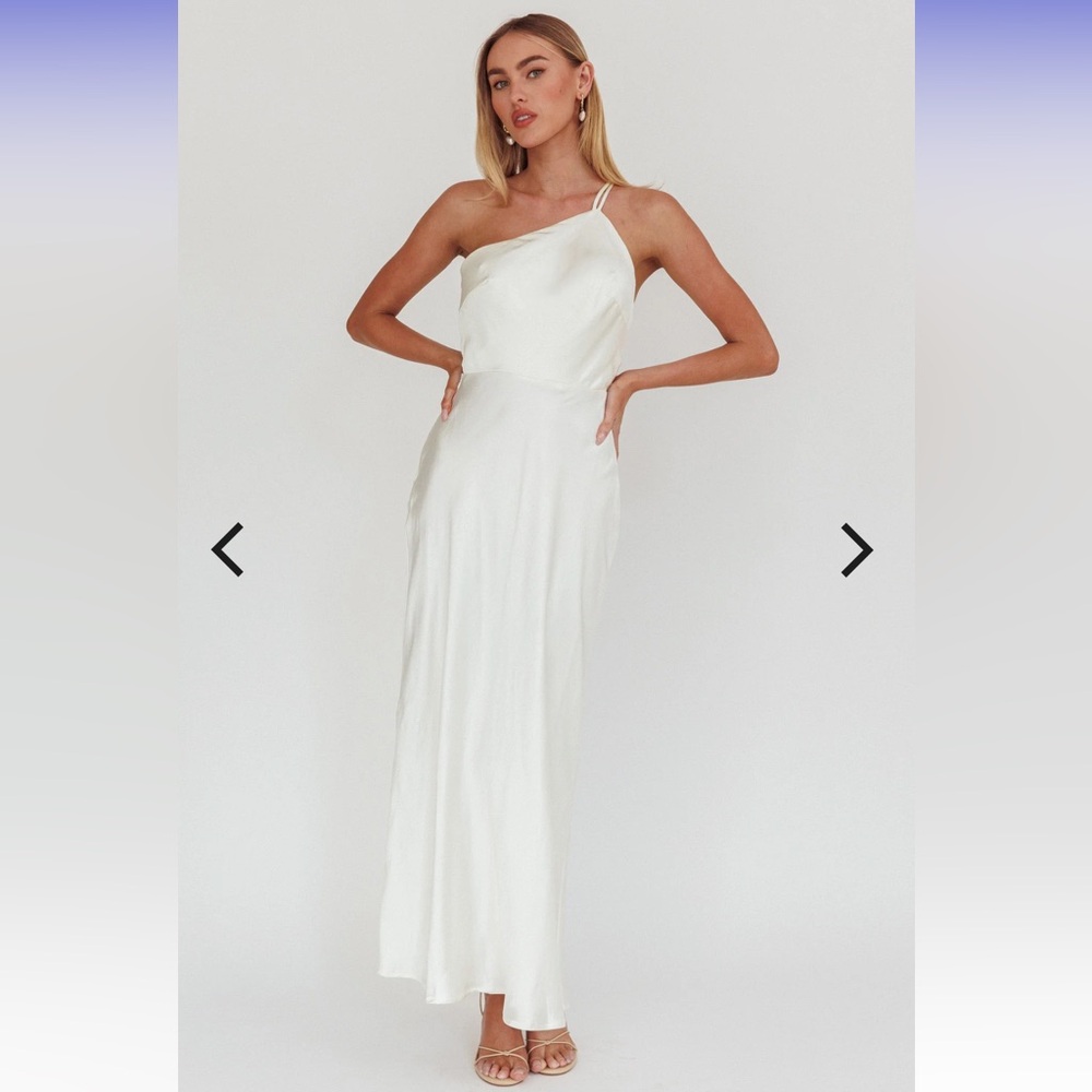 Selfie Leslie White One-Shoulder Midi Gown